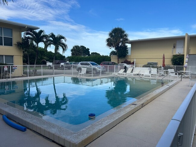 Photo - 731 Hummingbird Way (North Palm Beach, FL) Apartment