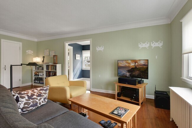 Foto del edificio - 3611 Washburn Ave N