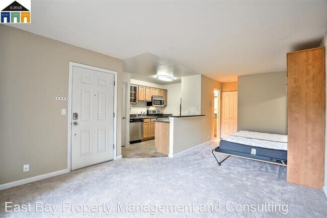 Foto del edificio - Studio, 1 bath House - 3232 Red Cedar Ter