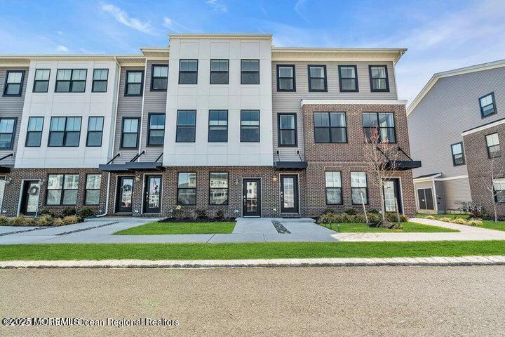 Primary Photo - 50 Midway Rd S