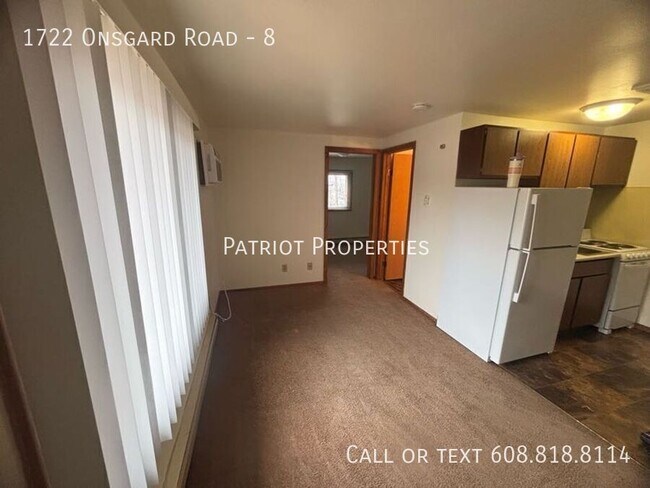 Building Photo - 1 bedroom/ 1 bath apartment in Madison, WI