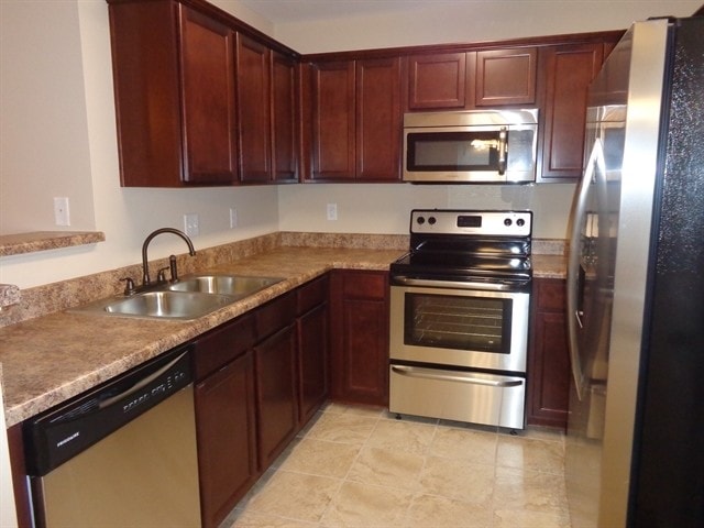 Foto del edificio - 10249 Sterling Ridge Dr
