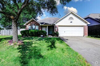 Building Photo - 2703 Silk Tree Ln