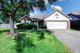 Building Photo - 2703 Silk Tree Ln