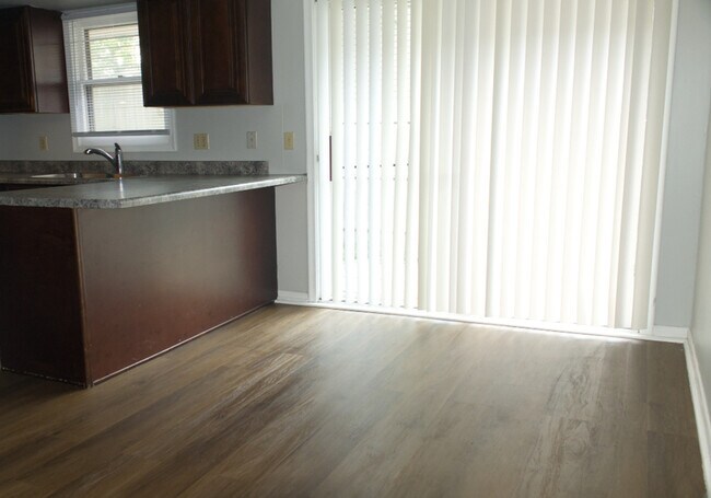 Foto del edificio - 3242-3244 Y St