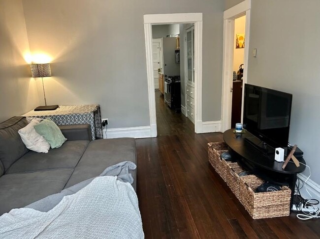 Building Photo - 2 bedroom in Chicago IL 60614