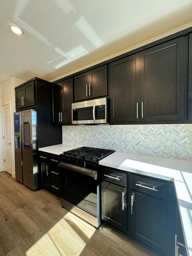 Building Photo - 7138 Moon Way