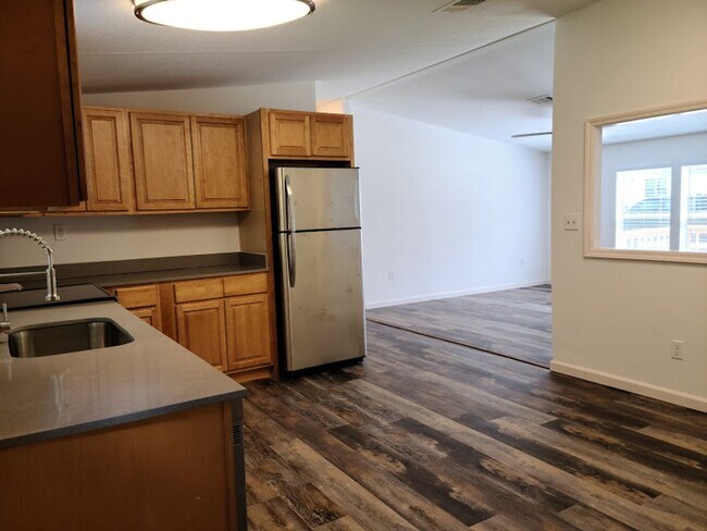 Foto del edificio - Updated 3 bed 2 bath