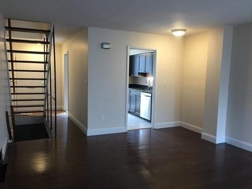 Building Photo - 150 West 8th Avenue, Unit B