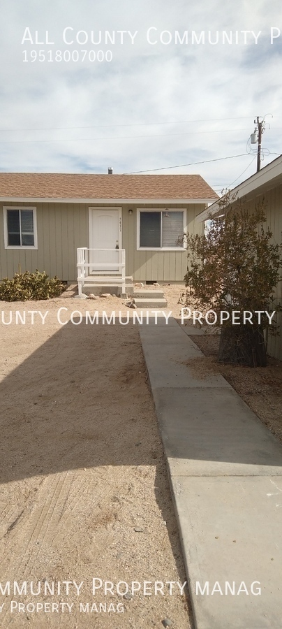 Building Photo - Single Family Home in 29 Palms!