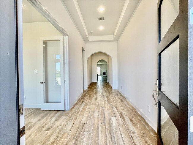 Building Photo - 2711 Tanager Trace