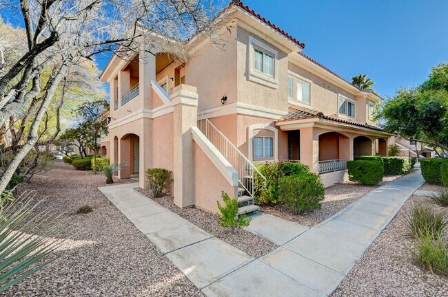 Foto del edificio - Beautifully Designed 2 Bedroom Condo in North Summerlin!