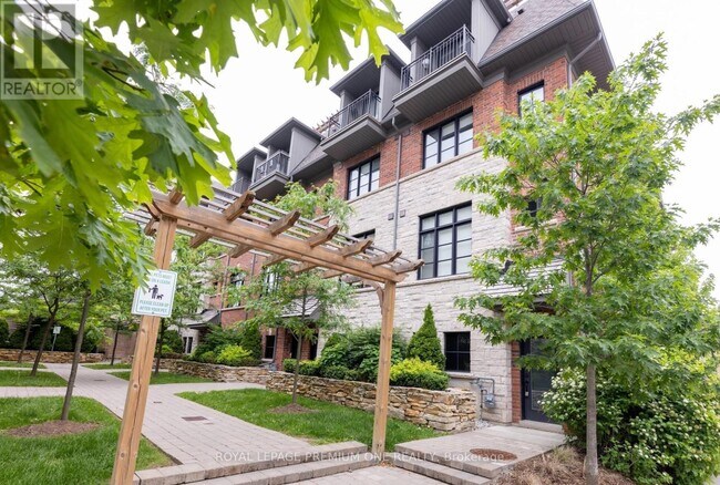 Building Photo - 20-20 Salvador Allende Ct