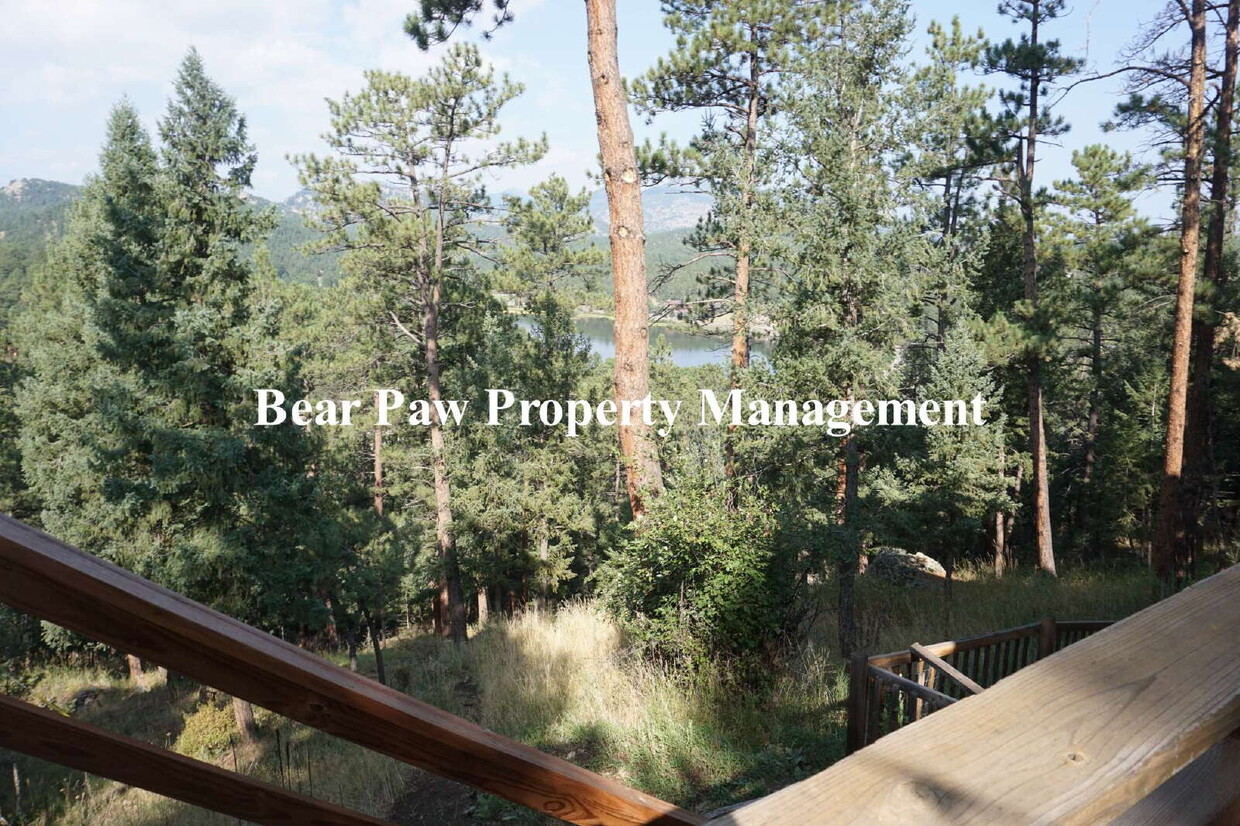 Primary Photo - "Charming Evergreen Retreat: Spacious 3-Be...