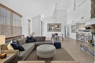 Building Photo - 1209 Mainsail Cir