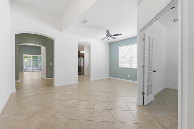 Building Photo - 740 Preakness Cir