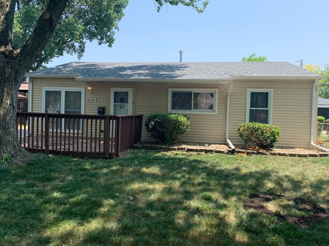 22411 Merrill Ave, Sauk Village, IL 60411 House Rental in Sauk
