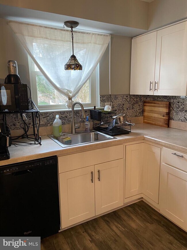 Building Photo - 64 Sandpiper Dr