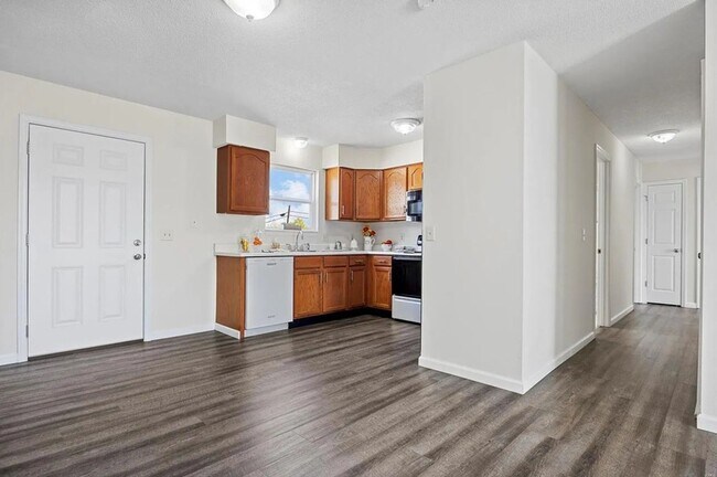 Foto del edificio - 3 Bedroom Apartment For Rent in Troy, MO