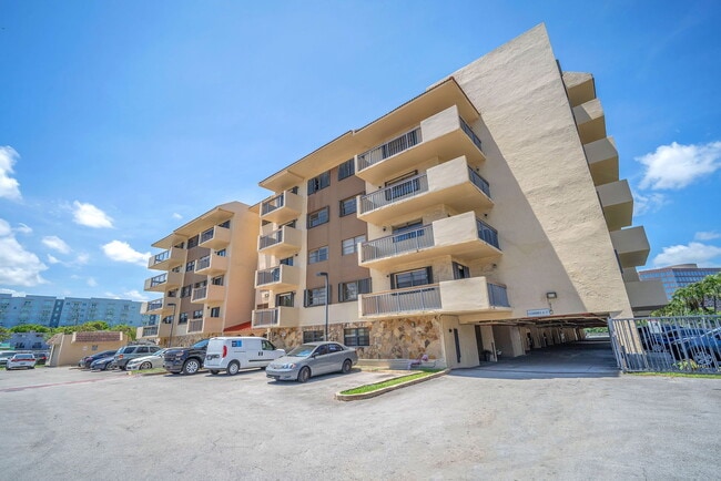 Foto del edificio - 5249 NW 7th St