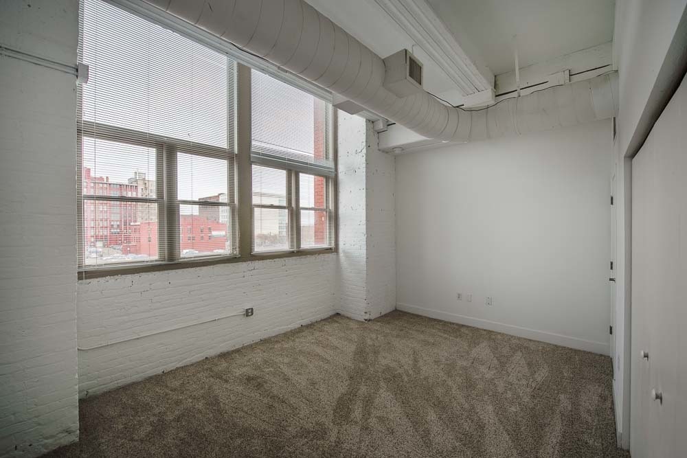 Worthington Square Apartments – photo 5