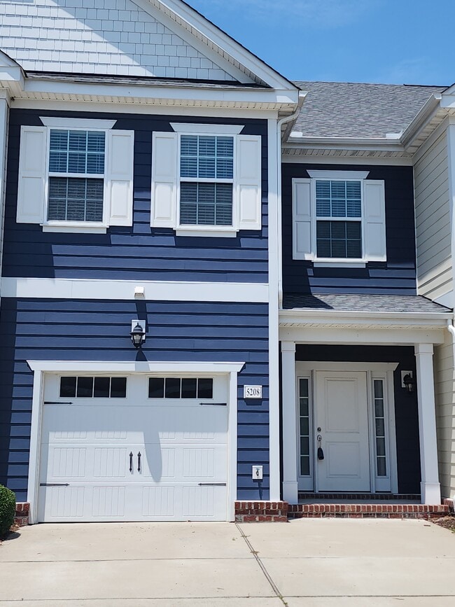 5208 Lombard St, Chesapeake, VA 23321 Townhome Rentals in Chesapeake