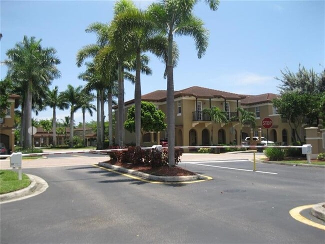 Foto del edificio - 6920 Julia Gardens Dr