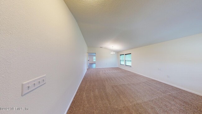 Foto del edificio - 7568 Fanning Dr