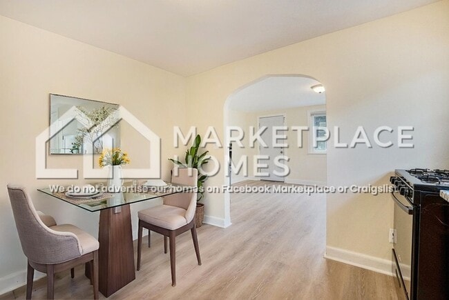 Building Photo - 7520 Orchard Ave