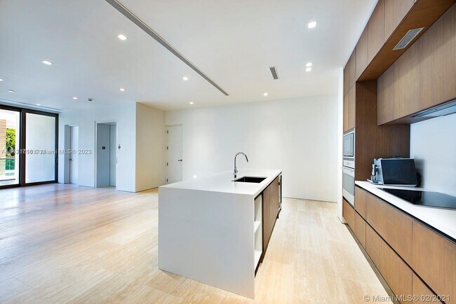 Building Photo - 311 Meridian Ave
