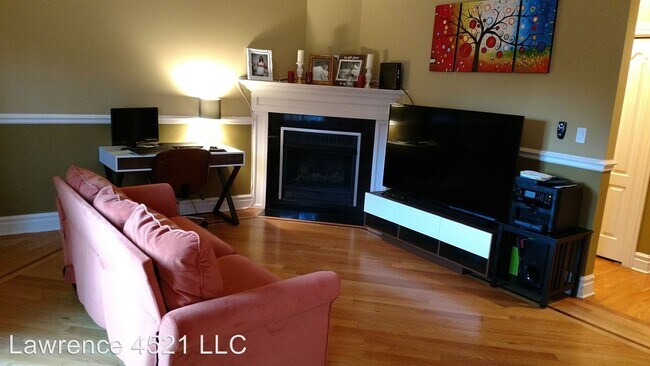 Foto del edificio - 4507 W Lawrence Ave