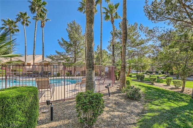 Foto del edificio - 1150 N Buffalo Dr