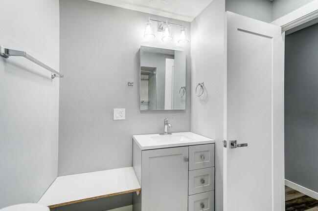 Interior Photo - Cascade Ridge