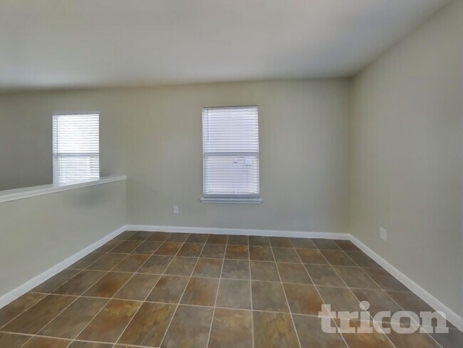 Foto del edificio - 10914 Tipton Oaks Dr