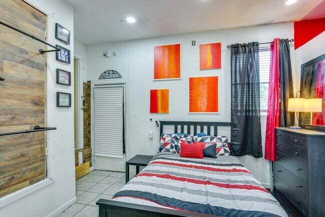 Foto del edificio - 7244 Piedmont Dr