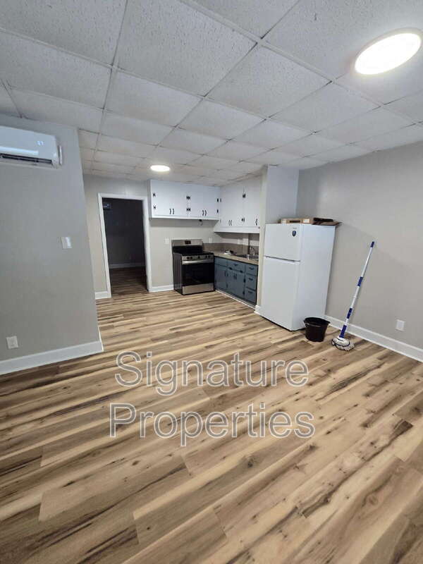 Foto principal - 773 Long Point Rd