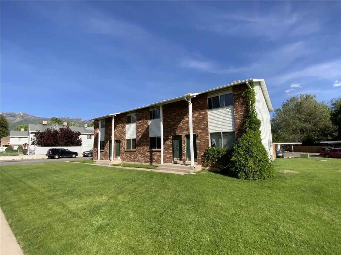 450 E Elm St, Layton, UT 84041 Townhome Rentals in Layton UT