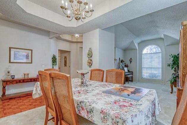 Foto del edificio - 1006 Blackenhurst Ln