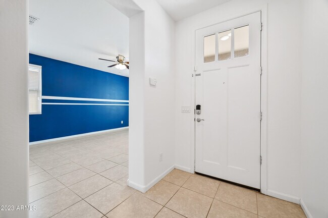 Foto del edificio - 20819 N 40th Dr