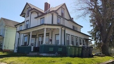 Building Photo - 308 Green St