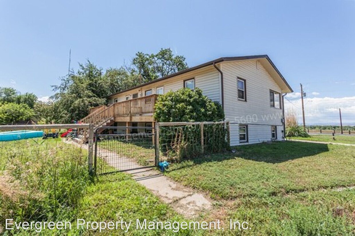 Building Photo - 1308-1310 S Summit View Dr