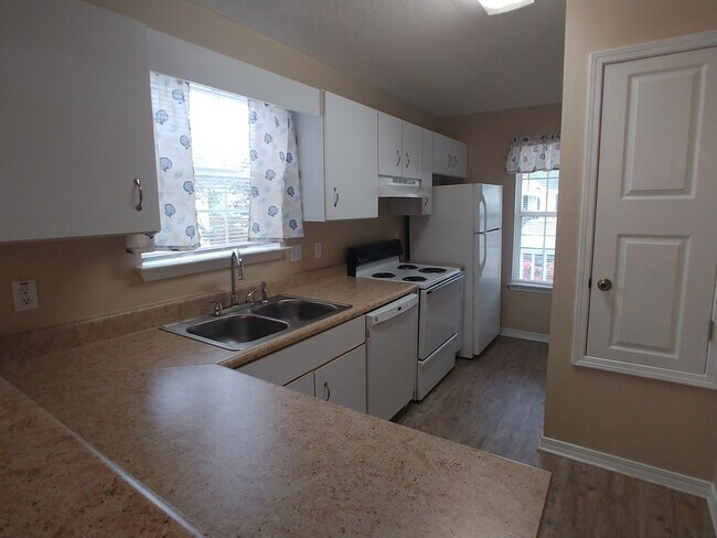 Foto del edificio - 2441 Spyglass Cir