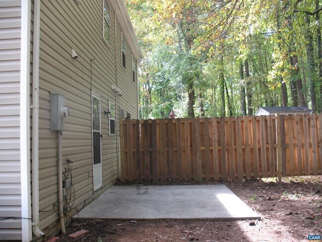 Foto del edificio - 270 Albert Ct