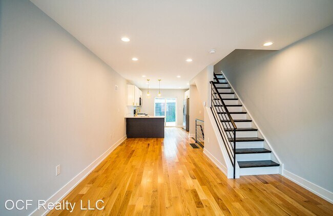 Building Photo - 2 br, 1.5 bath House - 2022 Pierce Street