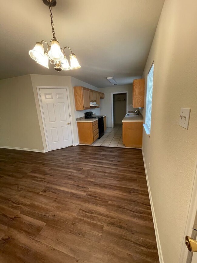 Foto del edificio - Beautiful home close to down town Granbury and Schools