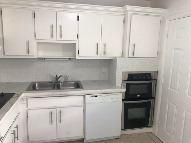 Foto del edificio - 4500 N Flagler Dr