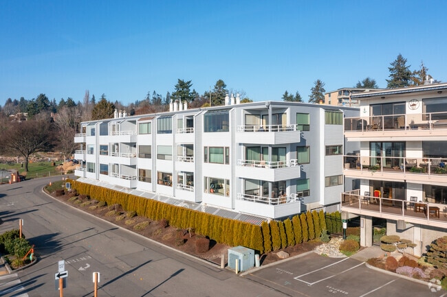 Cliff House Condo Project