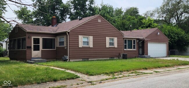 Building Photo - 2286 W Kessler Blvd N Dr