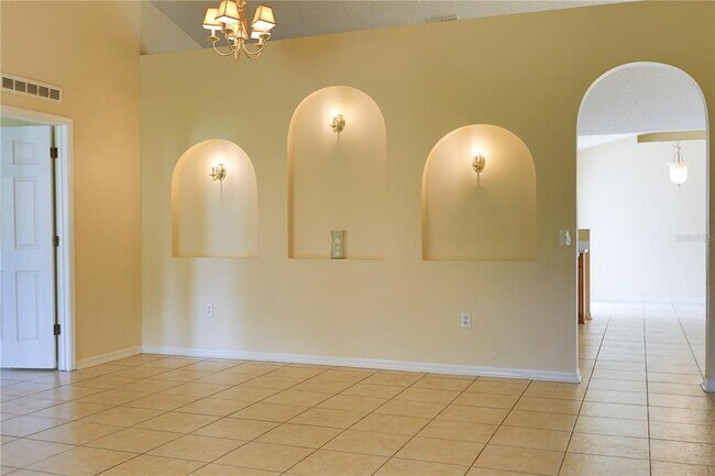 Building Photo - 956 Gascony Ct