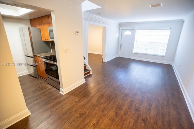 Foto del edificio - 3171 Virginia St